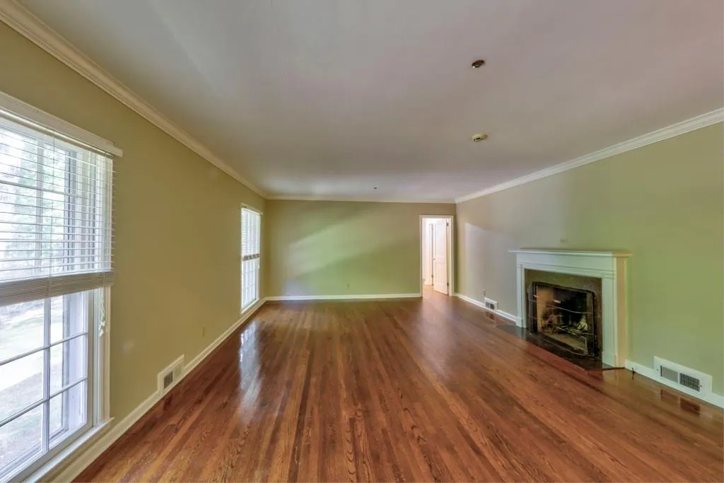 121 Maryeanna Drive, Sandy Springs, Georgia 30342, 3 Bedrooms Bedrooms, ,2 BathroomsBathrooms,Residential,Sold,121 Maryeanna Drive,6630312