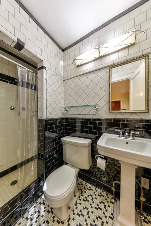 121 Maryeanna Drive, Sandy Springs, Georgia 30342, 3 Bedrooms Bedrooms, ,2 BathroomsBathrooms,Residential,Sold,121 Maryeanna Drive,6630312