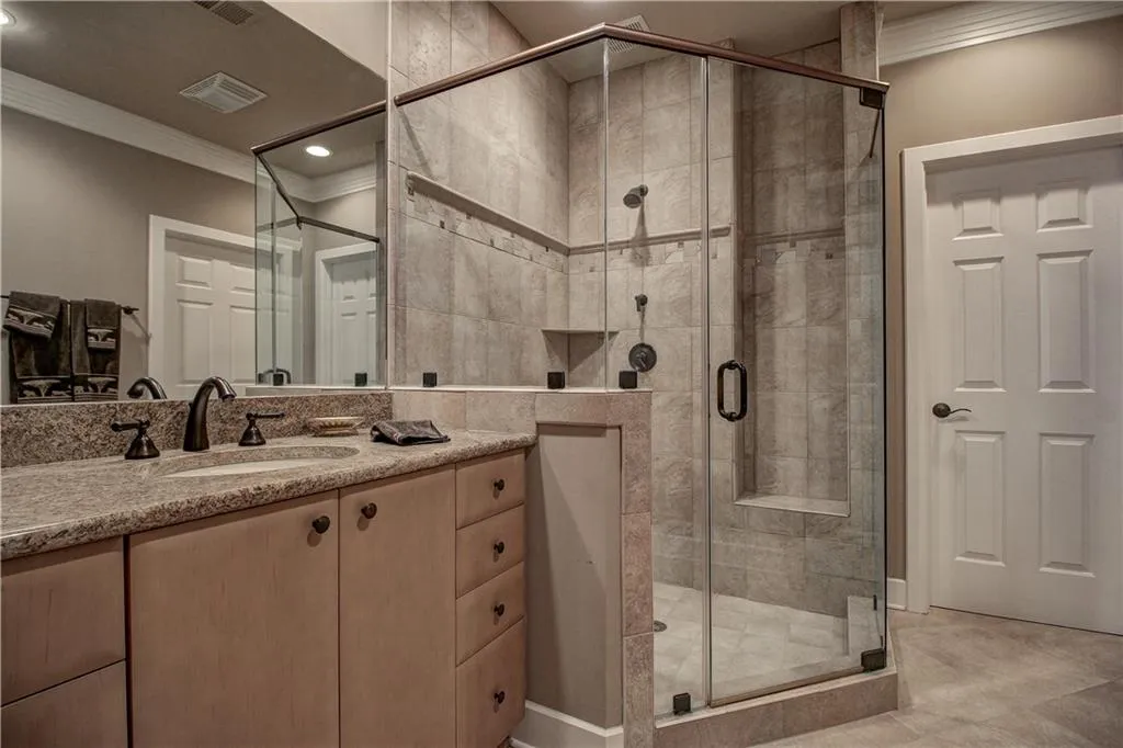 1240 Tynecastle Way, Sandy Springs, Georgia 30350, 5 Bedrooms Bedrooms, ,5 BathroomsBathrooms,Residential,Sold,1240 Tynecastle Way,5725974