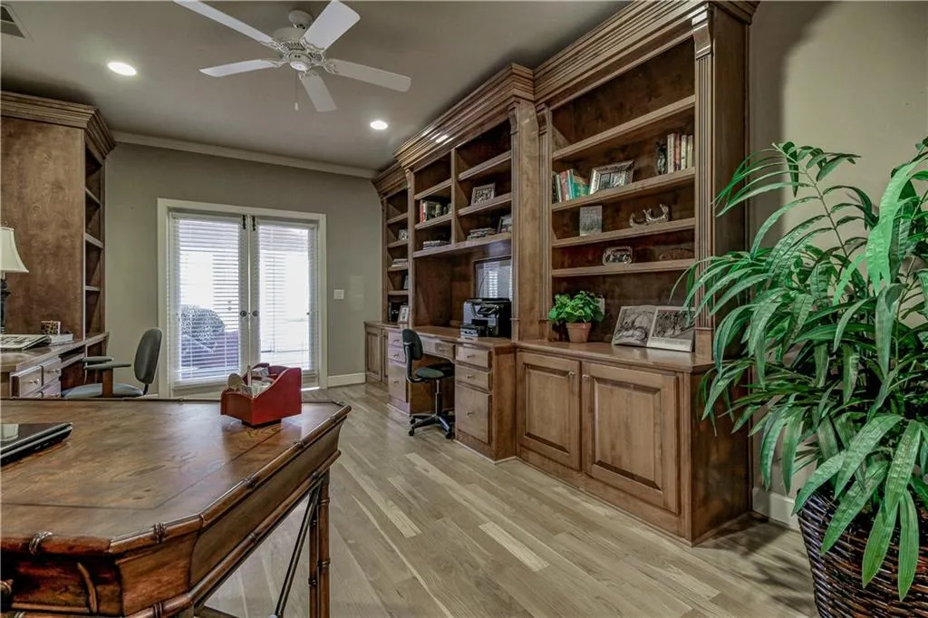 1240 Tynecastle Way, Sandy Springs, Georgia 30350, 5 Bedrooms Bedrooms, ,5 BathroomsBathrooms,Residential,Sold,1240 Tynecastle Way,5725974