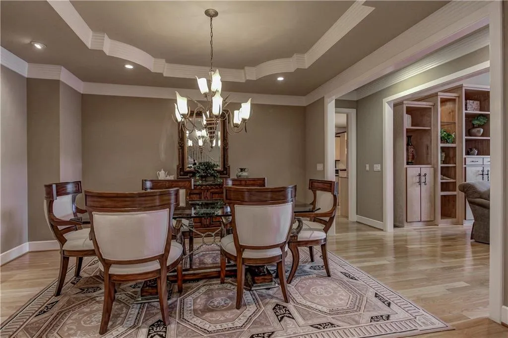 1240 Tynecastle Way, Sandy Springs, Georgia 30350, 5 Bedrooms Bedrooms, ,5 BathroomsBathrooms,Residential,Sold,1240 Tynecastle Way,5725974