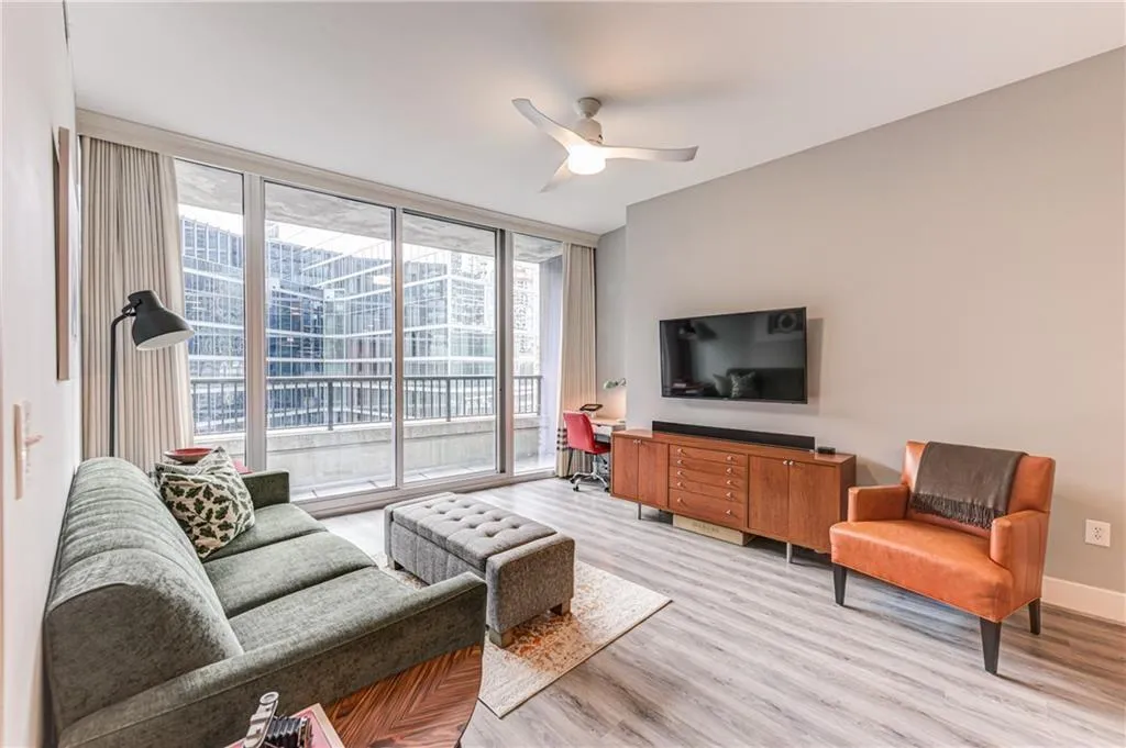 1080 Peachtree Street Ne Unit 605, Atlanta, Georgia 30309, 1 Bedroom Bedrooms, 0 ,1 BathroomBathrooms,Residential,For Sale,1080 Peachtree Street Ne Unit 605,7714963
