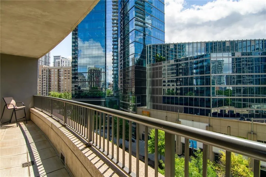 1080 Peachtree Street Ne Unit 605, Atlanta, Georgia 30309, 1 Bedroom Bedrooms, 0 ,1 BathroomBathrooms,Residential,For Sale,1080 Peachtree Street Ne Unit 605,7714963