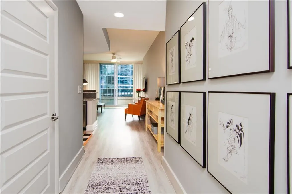 1080 Peachtree Street Ne Unit 605, Atlanta, Georgia 30309, 1 Bedroom Bedrooms, 0 ,1 BathroomBathrooms,Residential,For Sale,1080 Peachtree Street Ne Unit 605,7714963