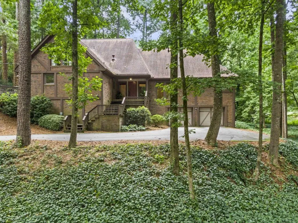 8175 Winged Foot Drive, Atlanta, Georgia 30350, 5 Bedrooms Bedrooms, ,4 BathroomsBathrooms,Residential,Sold,8175 Winged Foot Drive,6929483