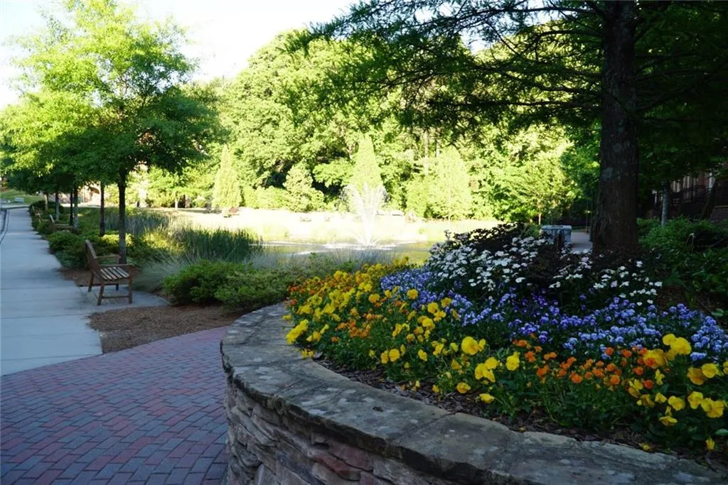 200 River Vista Drive Unit 326, Atlanta, Georgia 30339, 2 Bedrooms Bedrooms, ,2 BathroomsBathrooms,Residential,Sold,200 River Vista Drive Unit 326,5846862