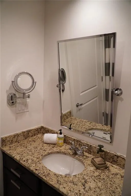 200 River Vista Drive Unit 326, Atlanta, Georgia 30339, 2 Bedrooms Bedrooms, ,2 BathroomsBathrooms,Residential,Sold,200 River Vista Drive Unit 326,5846862