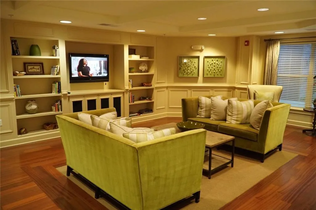 200 River Vista Drive Unit 326, Atlanta, Georgia 30339, 2 Bedrooms Bedrooms, ,2 BathroomsBathrooms,Residential,Sold,200 River Vista Drive Unit 326,5846862