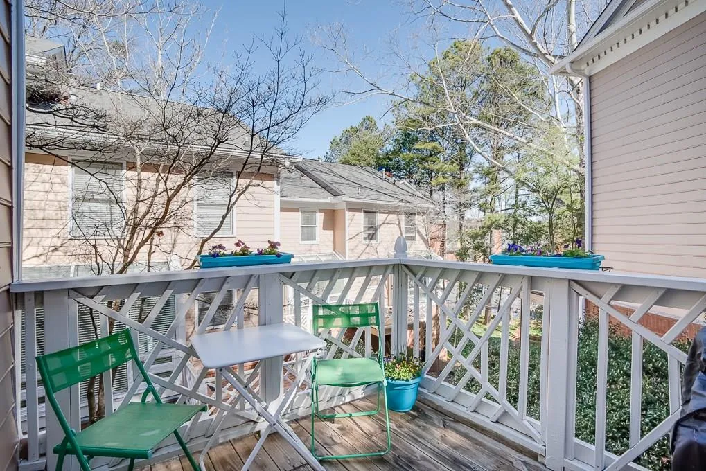 7500 Roswell Road Unit 104, Sandy Springs, Georgia 30350, 2 Bedrooms Bedrooms, ,2 BathroomsBathrooms,Residential,Sold,7500 Roswell Road Unit 104,5816337