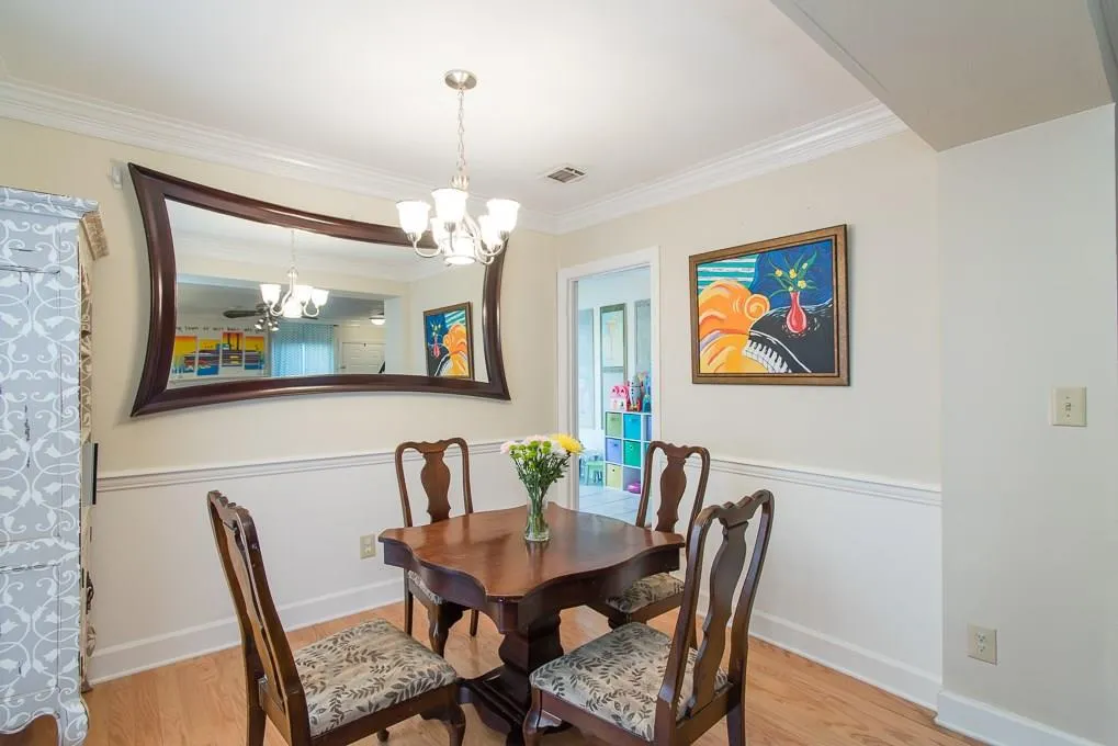 7500 Roswell Road Unit 104, Sandy Springs, Georgia 30350, 2 Bedrooms Bedrooms, ,2 BathroomsBathrooms,Residential,Sold,7500 Roswell Road Unit 104,5816337