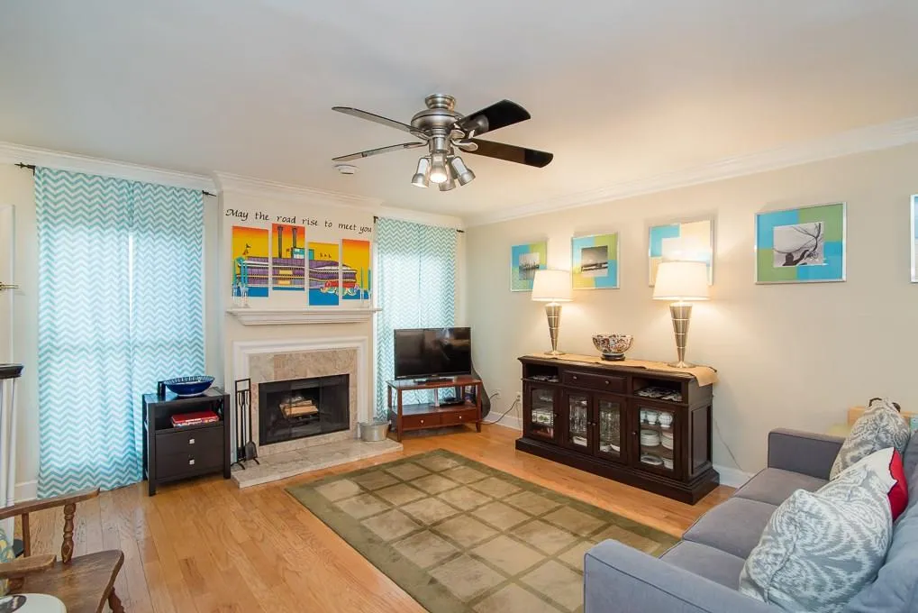 7500 Roswell Road Unit 104, Sandy Springs, Georgia 30350, 2 Bedrooms Bedrooms, ,2 BathroomsBathrooms,Residential,Sold,7500 Roswell Road Unit 104,5816337