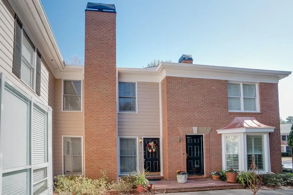 7500 Roswell Road Unit 104, Sandy Springs, Georgia 30350, 2 Bedrooms Bedrooms, ,2 BathroomsBathrooms,Residential,Sold,7500 Roswell Road Unit 104,5816337