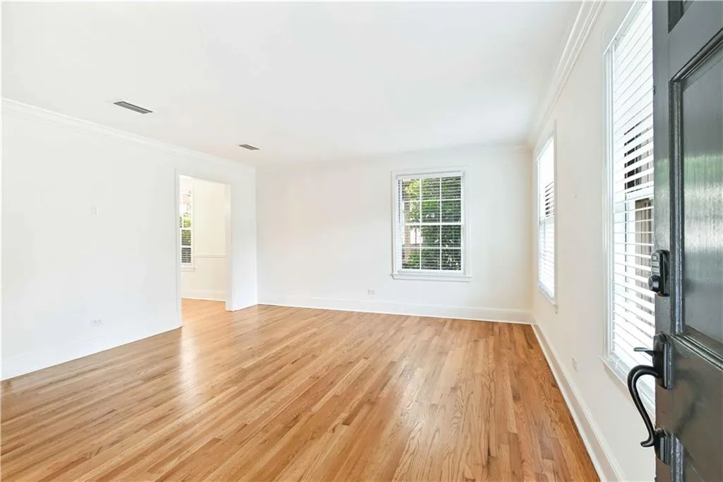 67 Delmont Drive, Atlanta, Georgia 30305, 2 Bedrooms Bedrooms, 0 ,2 BathroomsBathrooms,Residential,For Sale,67 Delmont Drive,7703457