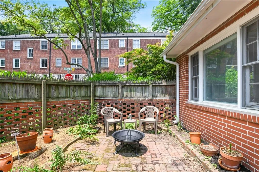 67 Delmont Drive, Atlanta, Georgia 30305, 2 Bedrooms Bedrooms, 0 ,2 BathroomsBathrooms,Residential,For Sale,67 Delmont Drive,7703457