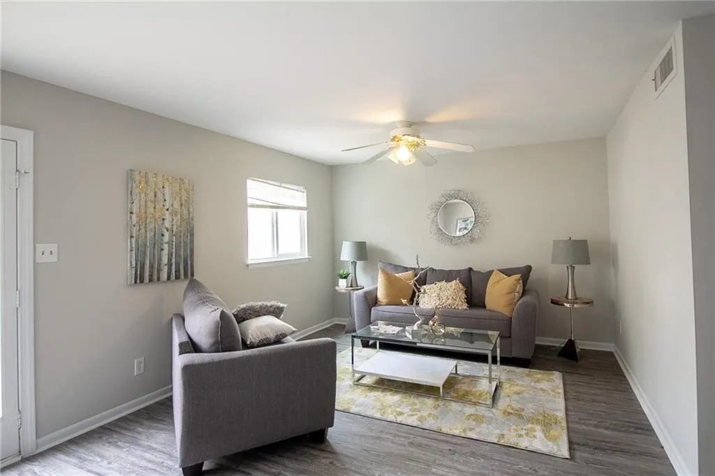 7358 Cardigan Circle, Atlanta, Georgia 30328, 4 Bedrooms Bedrooms, ,3 BathroomsBathrooms,Residential,Sold,7358 Cardigan Circle,6643621