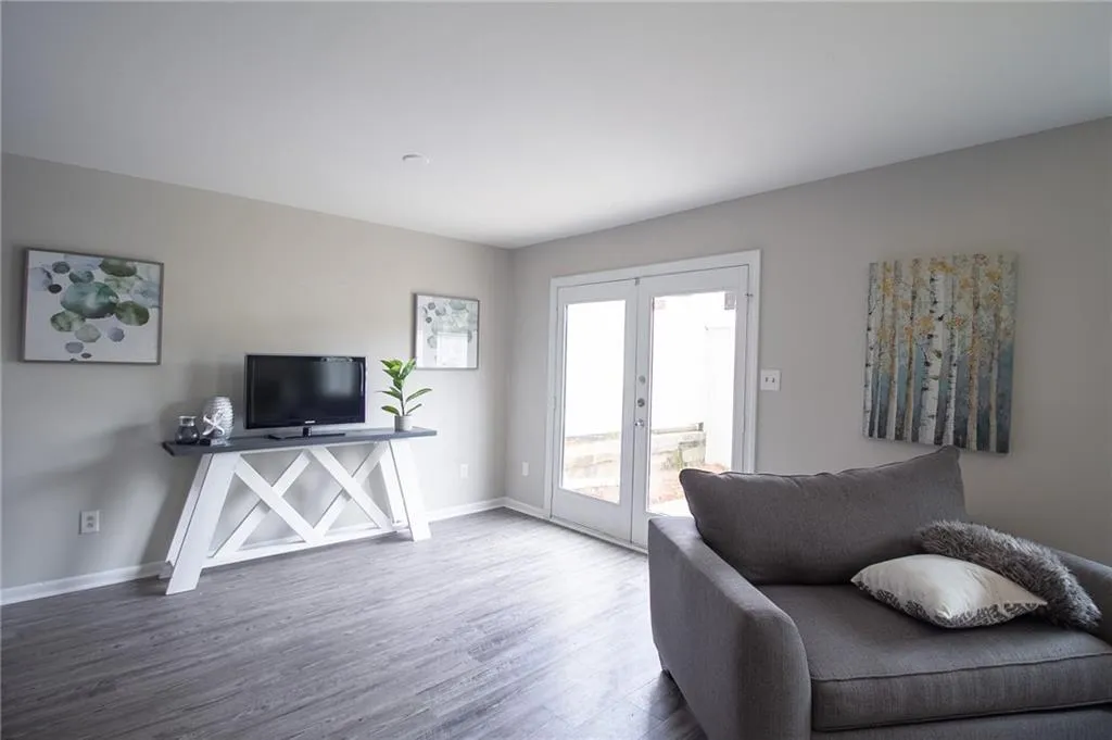 7358 Cardigan Circle, Atlanta, Georgia 30328, 4 Bedrooms Bedrooms, ,3 BathroomsBathrooms,Residential,Sold,7358 Cardigan Circle,6643621