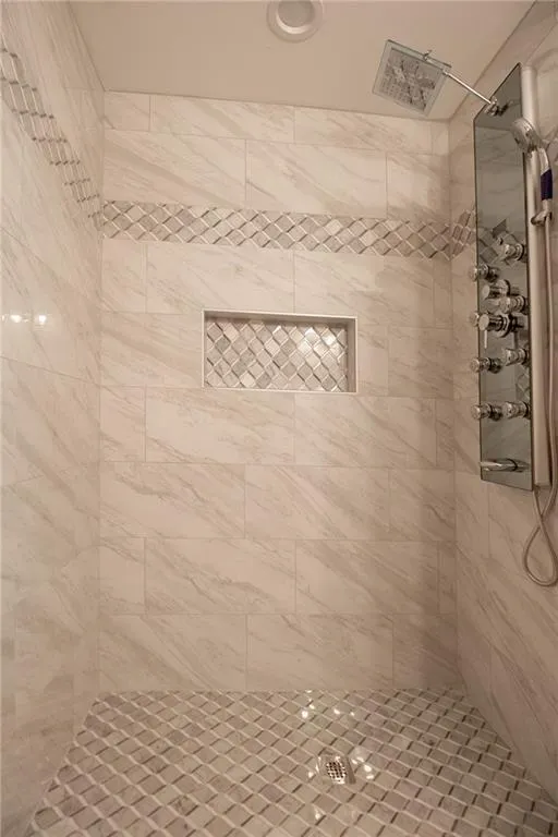 7358 Cardigan Circle, Atlanta, Georgia 30328, 4 Bedrooms Bedrooms, ,3 BathroomsBathrooms,Residential,Sold,7358 Cardigan Circle,6643621