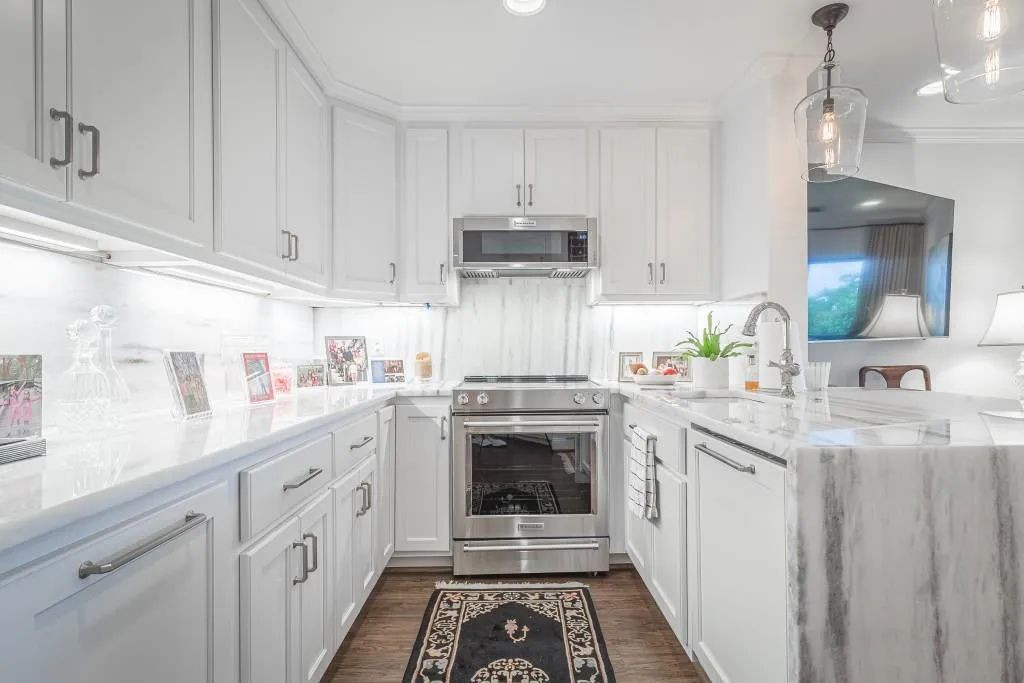 300 Johnson Ferry Road Ne Unit A706, Atlanta, Georgia 30328, 1 Bedroom Bedrooms, ,1 BathroomBathrooms,Residential,Sold,300 Johnson Ferry Road Ne Unit A706,7087348
