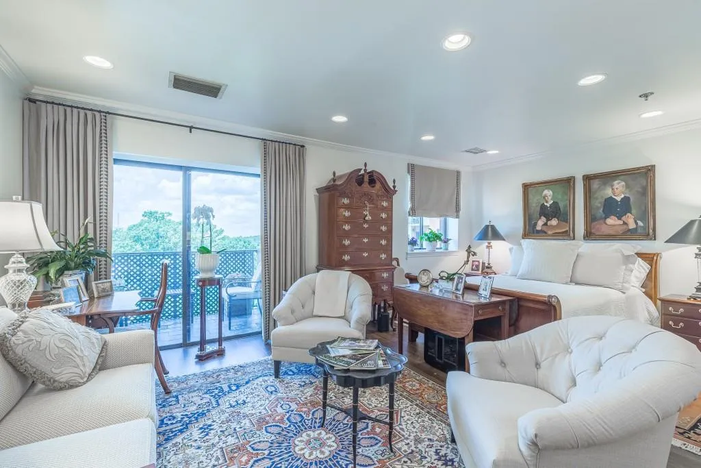 300 Johnson Ferry Road Ne Unit A706, Atlanta, Georgia 30328, 1 Bedroom Bedrooms, ,1 BathroomBathrooms,Residential,Sold,300 Johnson Ferry Road Ne Unit A706,7087348