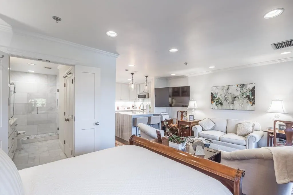 300 Johnson Ferry Road Ne Unit A706, Atlanta, Georgia 30328, 1 Bedroom Bedrooms, ,1 BathroomBathrooms,Residential,Sold,300 Johnson Ferry Road Ne Unit A706,7087348