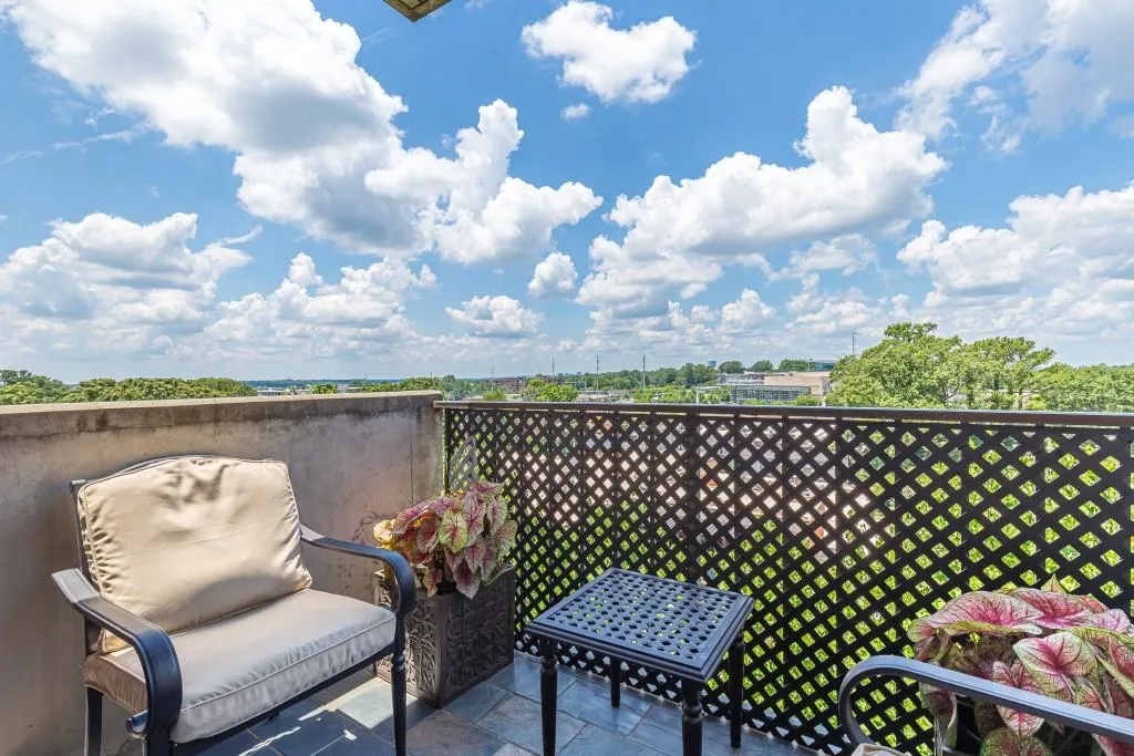300 Johnson Ferry Road Ne Unit A706, Atlanta, Georgia 30328, 1 Bedroom Bedrooms, ,1 BathroomBathrooms,Residential,Sold,300 Johnson Ferry Road Ne Unit A706,7087348
