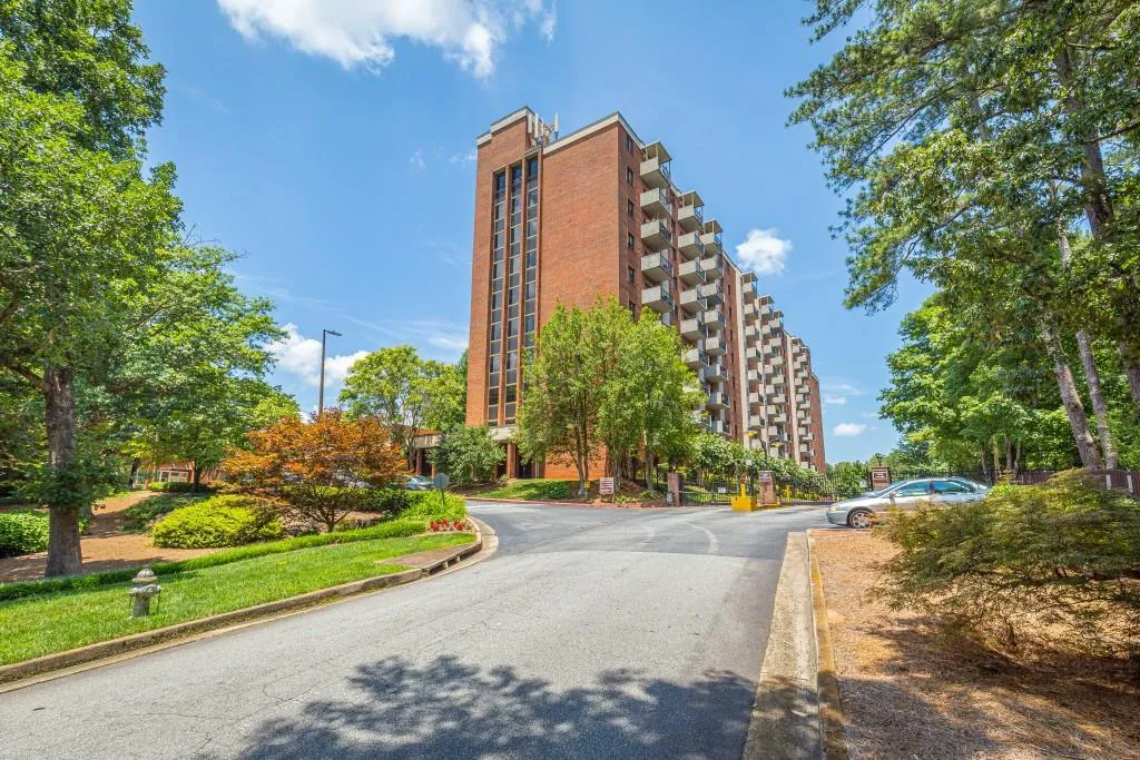 300 Johnson Ferry Road Ne Unit A706, Atlanta, Georgia 30328, 1 Bedroom Bedrooms, ,1 BathroomBathrooms,Residential,Sold,300 Johnson Ferry Road Ne Unit A706,7087348