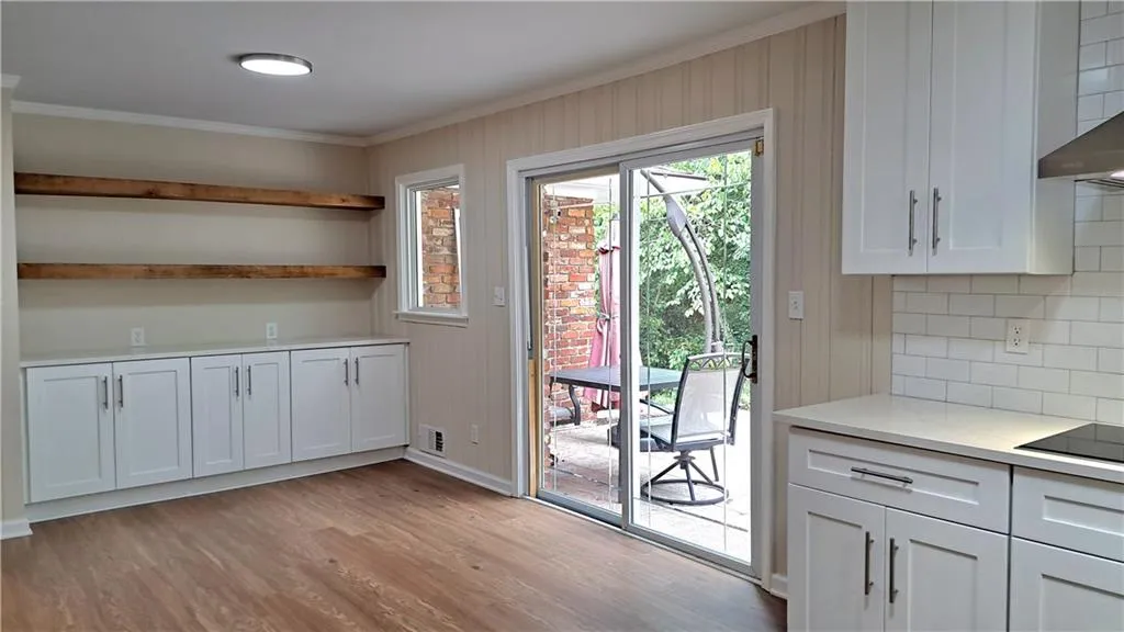 Dining room or family room, shown vacant