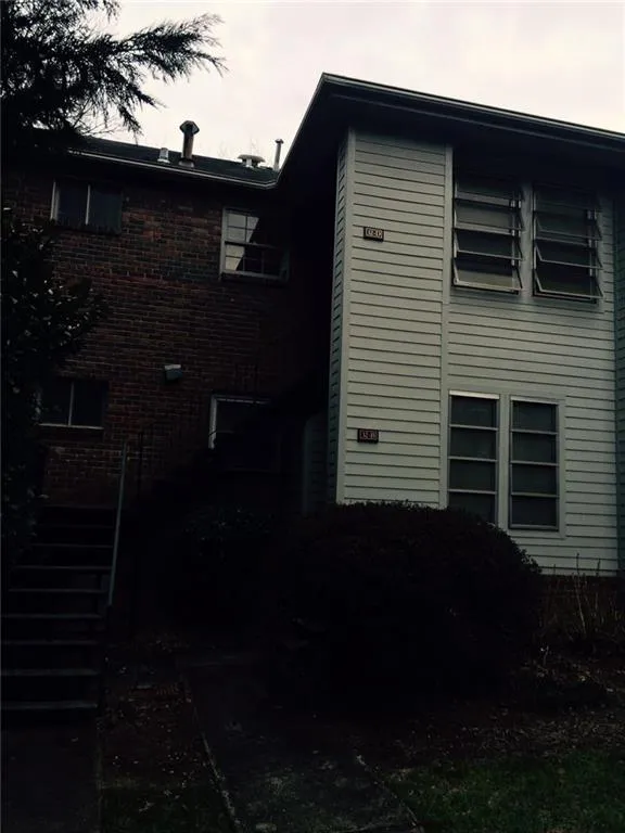 6700 Roswell Road Unit 32d, Atlanta, Georgia 30328, 2 Bedrooms Bedrooms, ,2 BathroomsBathrooms,Residential,Sold,6700 Roswell Road Unit 32d,5647828