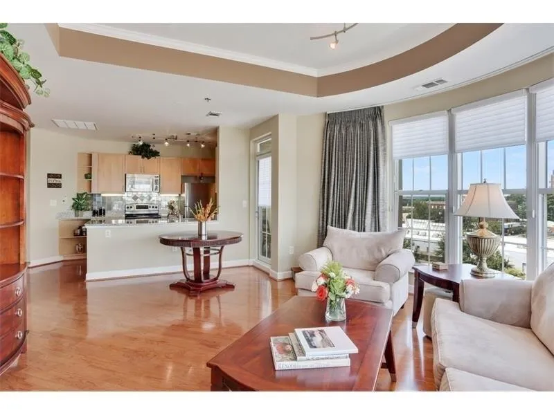 325 E Paces Ferry Road Unit 902, Atlanta, Georgia 30305, 2 Bedrooms Bedrooms, ,2 BathroomsBathrooms,Residential,Sold,325 E Paces Ferry Road Unit 902,5785267