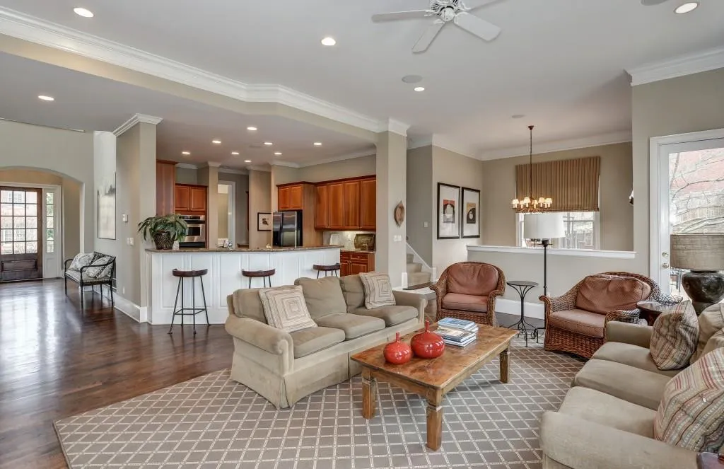 250 Lake Summit View, Atlanta, Georgia 30342, 6 Bedrooms Bedrooms, ,5 BathroomsBathrooms,Residential,Sold,250 Lake Summit View,5646136