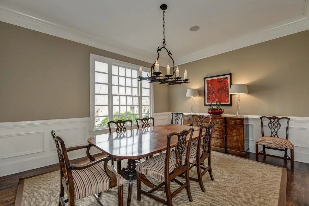 250 Lake Summit View, Atlanta, Georgia 30342, 6 Bedrooms Bedrooms, ,5 BathroomsBathrooms,Residential,Sold,250 Lake Summit View,5646136