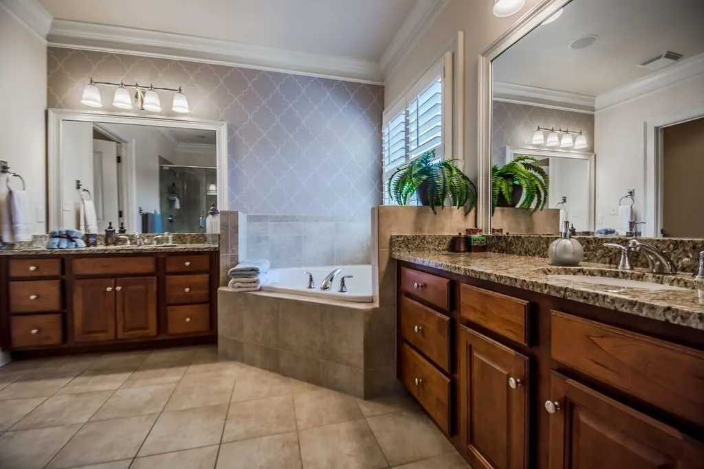 718 Creekgarden Court Unit 19, Sandy Springs, Georgia 30339, 4 Bedrooms Bedrooms, ,4 BathroomsBathrooms,Residential,Sold,718 Creekgarden Court Unit 19,5953249