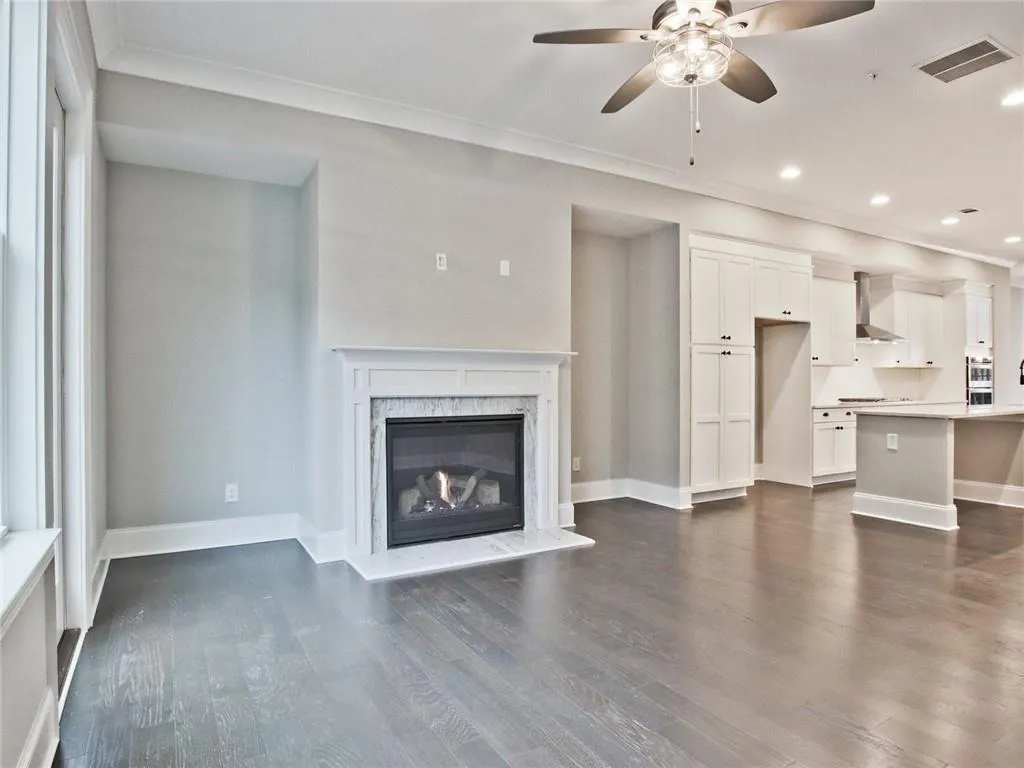 6678 Sterling Drive, Sandy Springs, Georgia 30328, 2 Bedrooms Bedrooms, ,3 BathroomsBathrooms,Residential,Sold,6678 Sterling Drive,6898144