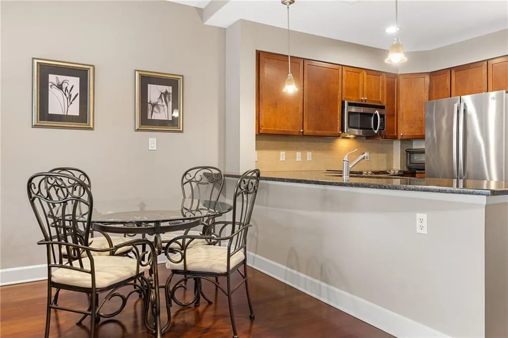 200 River Vista Drive Unit 505, Atlanta, Georgia 30339, 1 Bedroom Bedrooms, ,1 BathroomBathrooms,Residential,Sold,200 River Vista Drive Unit 505,7705492