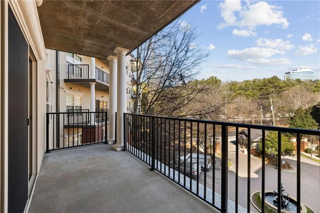 200 River Vista Drive Unit 505, Atlanta, Georgia 30339, 1 Bedroom Bedrooms, ,1 BathroomBathrooms,Residential,Sold,200 River Vista Drive Unit 505,7705492