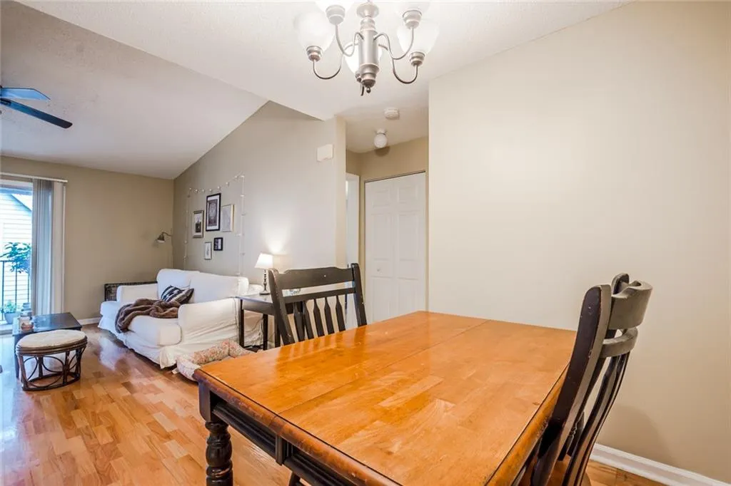 309 Granville Court, Sandy Springs, Georgia 30328, 1 Bedroom Bedrooms, ,1 BathroomBathrooms,Residential,Sold,309 Granville Court,6048156