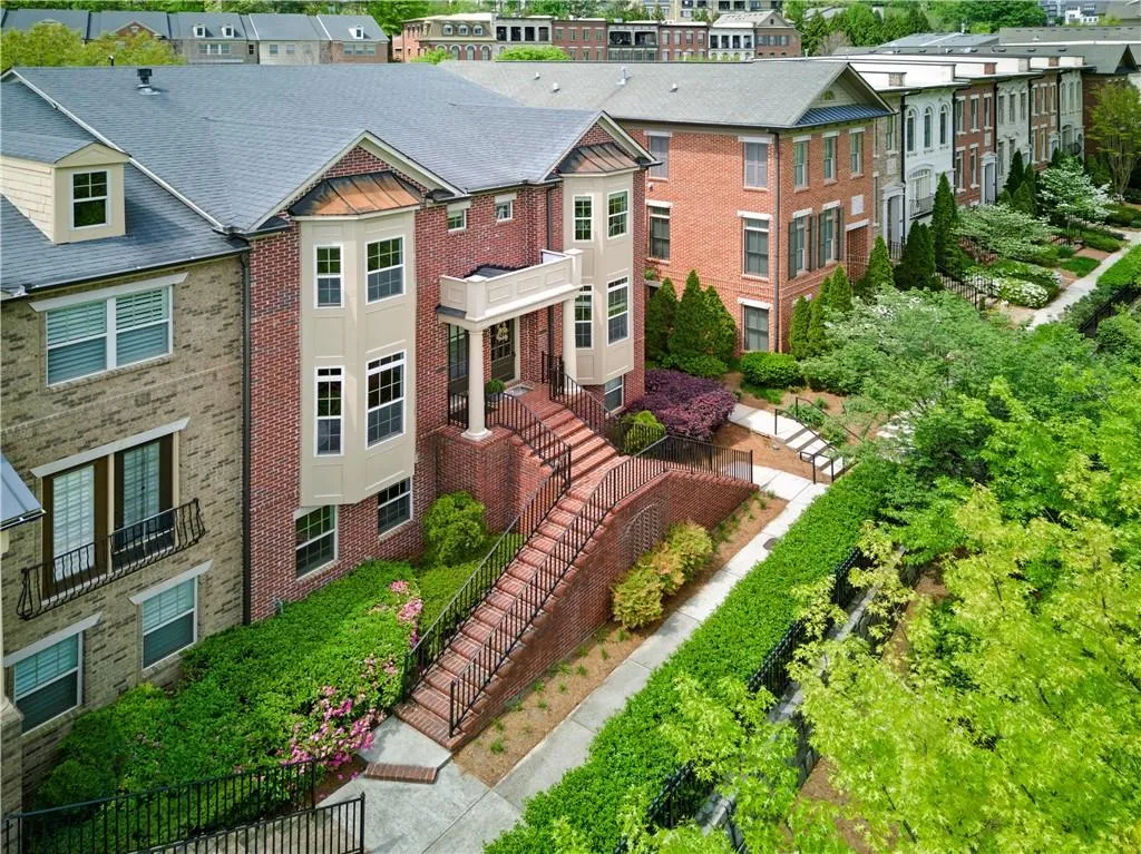 2808 Broughton Lane Se, Atlanta, Georgia 30339, 3 Bedrooms Bedrooms, ,3 BathroomsBathrooms,Residential,For Sale,2808 Broughton Lane Se,7589177