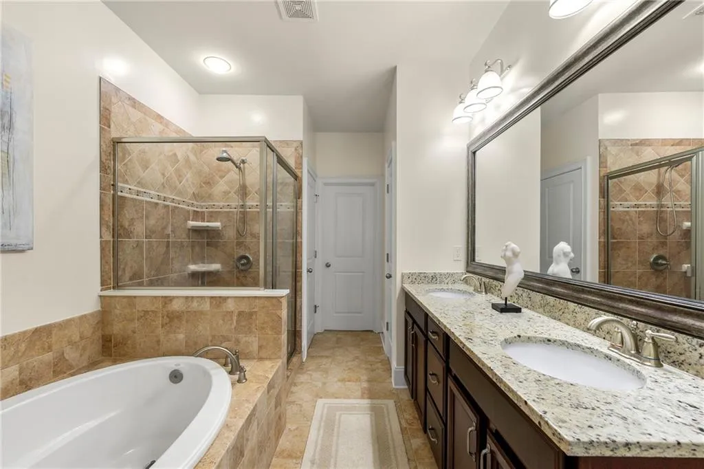2808 Broughton Lane Se, Atlanta, Georgia 30339, 3 Bedrooms Bedrooms, ,3 BathroomsBathrooms,Residential,For Sale,2808 Broughton Lane Se,7589177