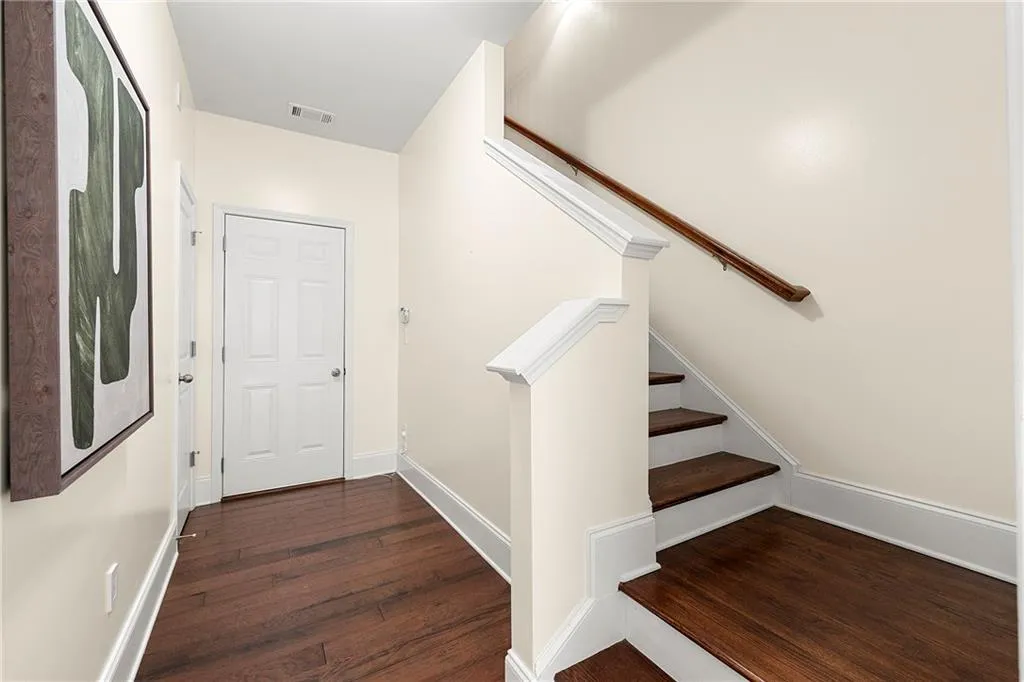 2808 Broughton Lane Se, Atlanta, Georgia 30339, 3 Bedrooms Bedrooms, ,3 BathroomsBathrooms,Residential,For Sale,2808 Broughton Lane Se,7589177