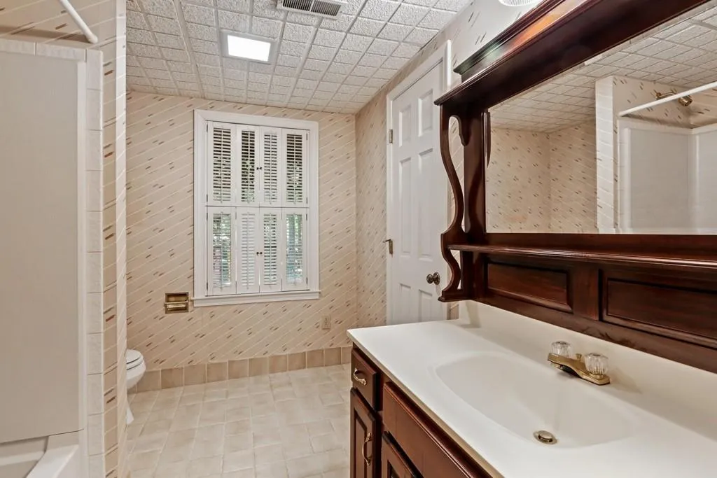 7510 Chaparral Drive, Sandy Springs, Georgia 30350, 5 Bedrooms Bedrooms, ,4 BathroomsBathrooms,Residential,Sold,7510 Chaparral Drive,6592027