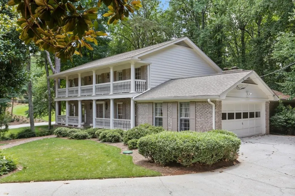 7510 Chaparral Drive, Sandy Springs, Georgia 30350, 5 Bedrooms Bedrooms, ,4 BathroomsBathrooms,Residential,Sold,7510 Chaparral Drive,6592027