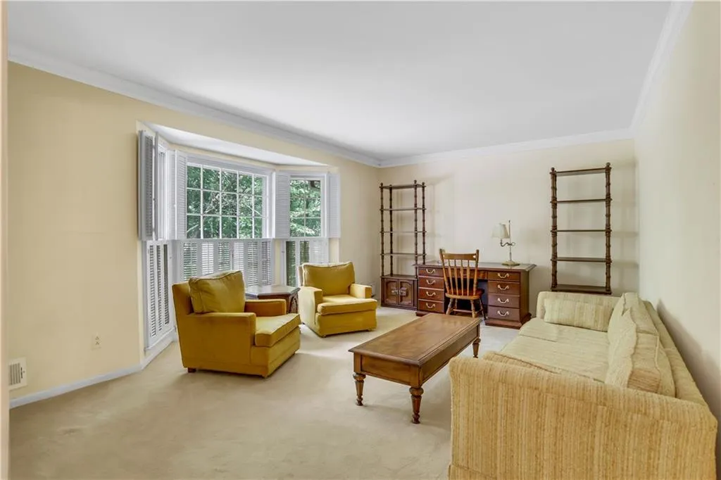 7330 Hunters Branch Drive, Sandy Springs, Georgia 30328, 4 Bedrooms Bedrooms, ,2 BathroomsBathrooms,Residential,Sold,7330 Hunters Branch Drive,7251740