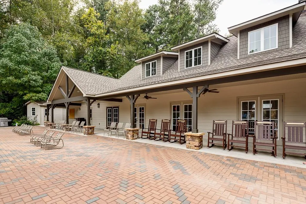 7330 Hunters Branch Drive, Sandy Springs, Georgia 30328, 4 Bedrooms Bedrooms, ,2 BathroomsBathrooms,Residential,Sold,7330 Hunters Branch Drive,7251740