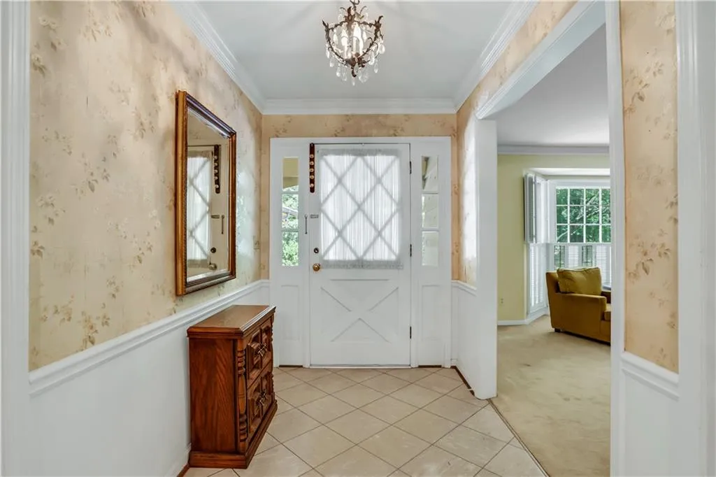 7330 Hunters Branch Drive, Sandy Springs, Georgia 30328, 4 Bedrooms Bedrooms, ,2 BathroomsBathrooms,Residential,Sold,7330 Hunters Branch Drive,7251740