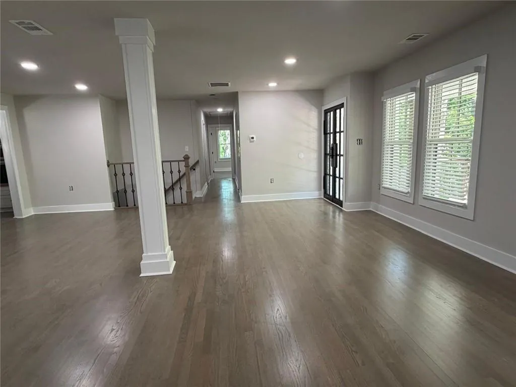 85 Bonnie Lane, Sandy Springs, Georgia 30328, 3 Bedrooms Bedrooms, ,3 BathroomsBathrooms,Residential,For Sale,85 Bonnie Lane,7713812