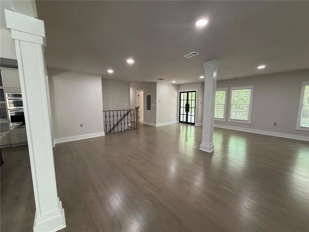 85 Bonnie Lane, Sandy Springs, Georgia 30328, 3 Bedrooms Bedrooms, ,3 BathroomsBathrooms,Residential,For Sale,85 Bonnie Lane,7713812