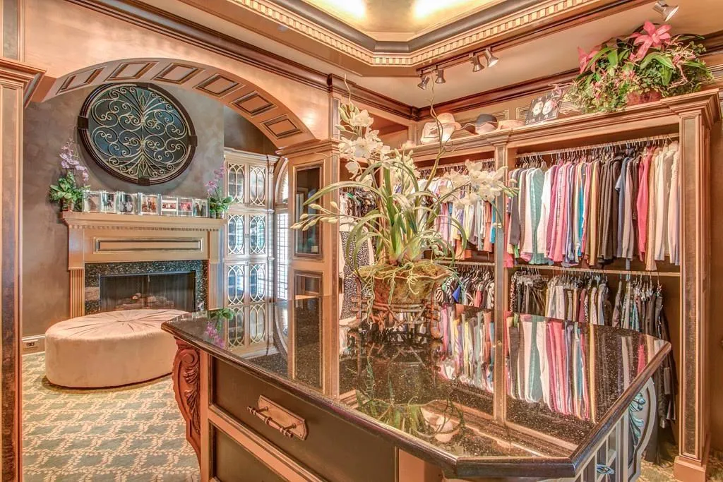 105 Parc Du Chateau, Atlanta, Georgia 30327, 6 Bedrooms Bedrooms, ,8 BathroomsBathrooms,Residential,Sold,105 Parc Du Chateau,5971120