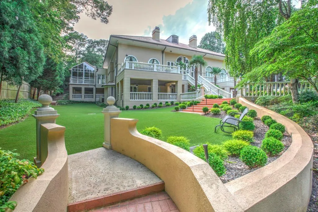 105 Parc Du Chateau, Atlanta, Georgia 30327, 6 Bedrooms Bedrooms, ,8 BathroomsBathrooms,Residential,Sold,105 Parc Du Chateau,5971120
