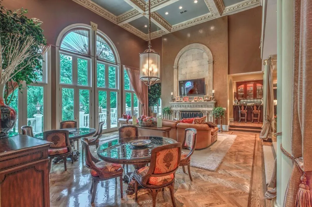 105 Parc Du Chateau, Atlanta, Georgia 30327, 6 Bedrooms Bedrooms, ,8 BathroomsBathrooms,Residential,Sold,105 Parc Du Chateau,5971120