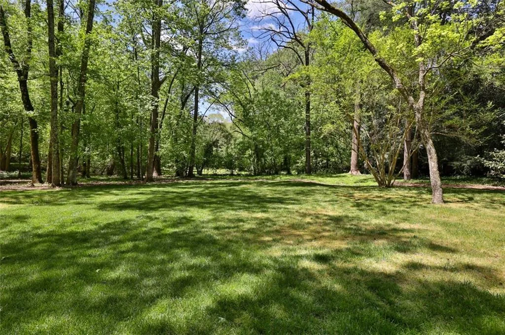 1630 Brandon Hall Drive, Sandy Springs, Georgia 30350, 4 Bedrooms Bedrooms, ,4 BathroomsBathrooms,Residential,Sold,1630 Brandon Hall Drive,6888039